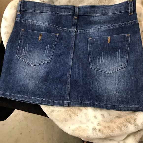Mini jeanskirt - Picture 2 of 6